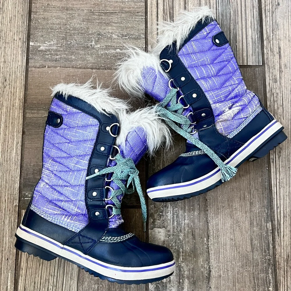 Sorel Kids Lavender and Black Winter Boots